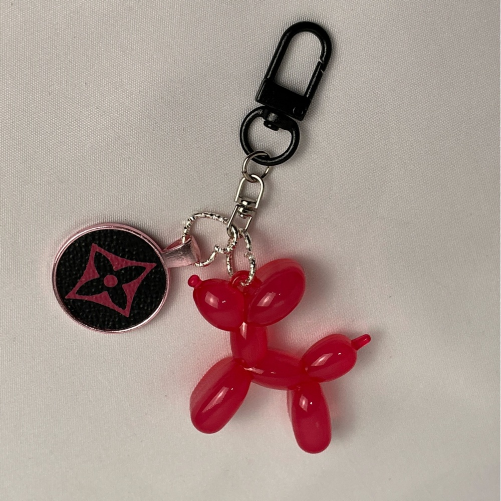 Louis Vuitton upcycled multicolor Murakami canvas Pink Balloon Dog Keychain bag - Picture 3 of 4